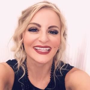 Meet your Posher, Becky